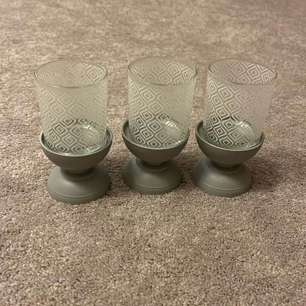 Set of 3 Pillars